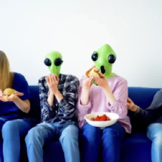 Peoply eating alien